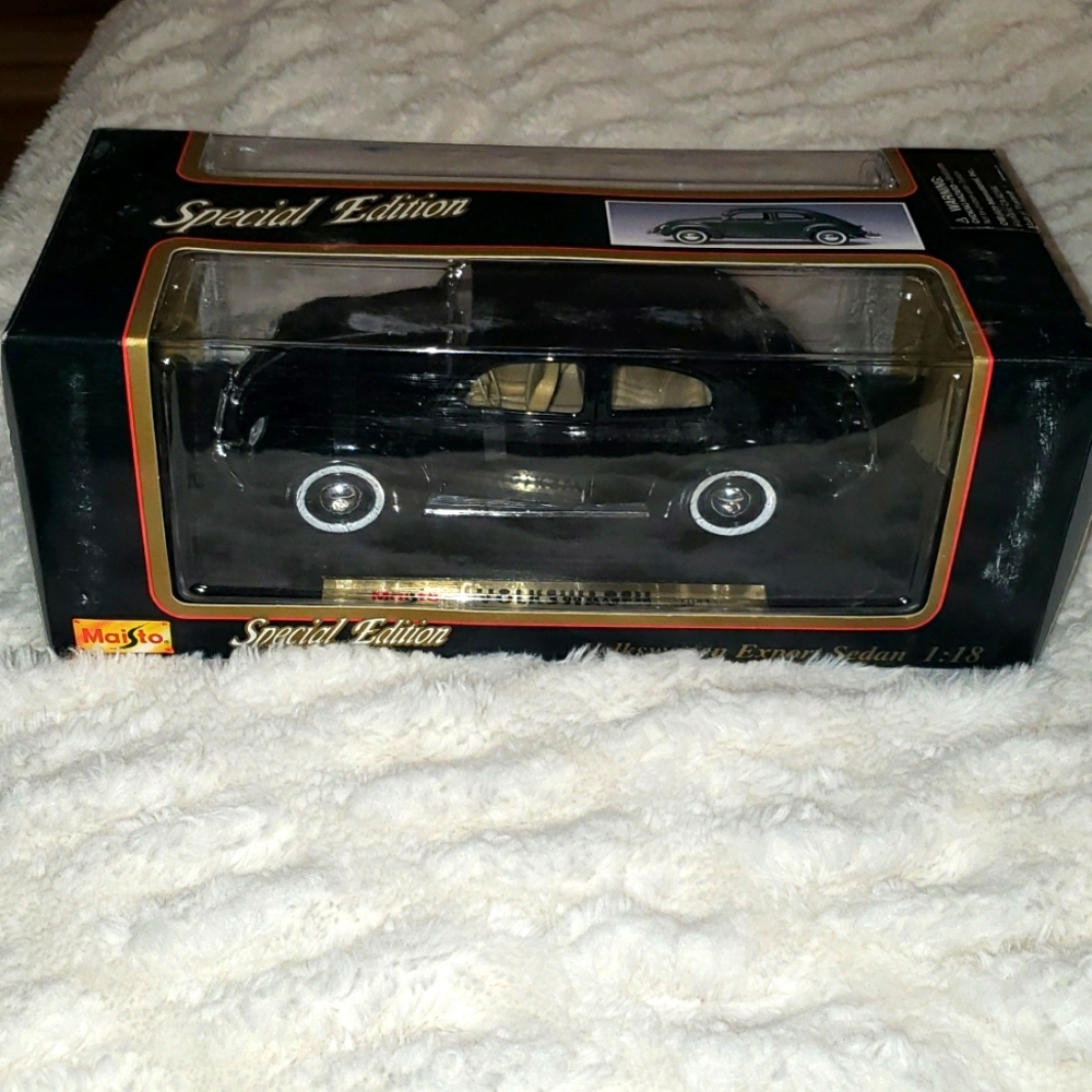MAISTO 1951 VOLKSWAGEN EXPORT SEDAN, BLACK, SPECIAL EDITION 1/18